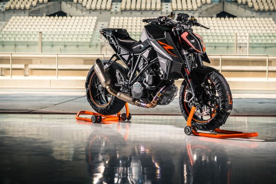 VÍDEO: Nueva KTM 1290 Super Duke R