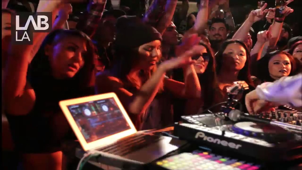 FLOSSTRADAMUS trap and hip hop DJ set in The Lab LA_82