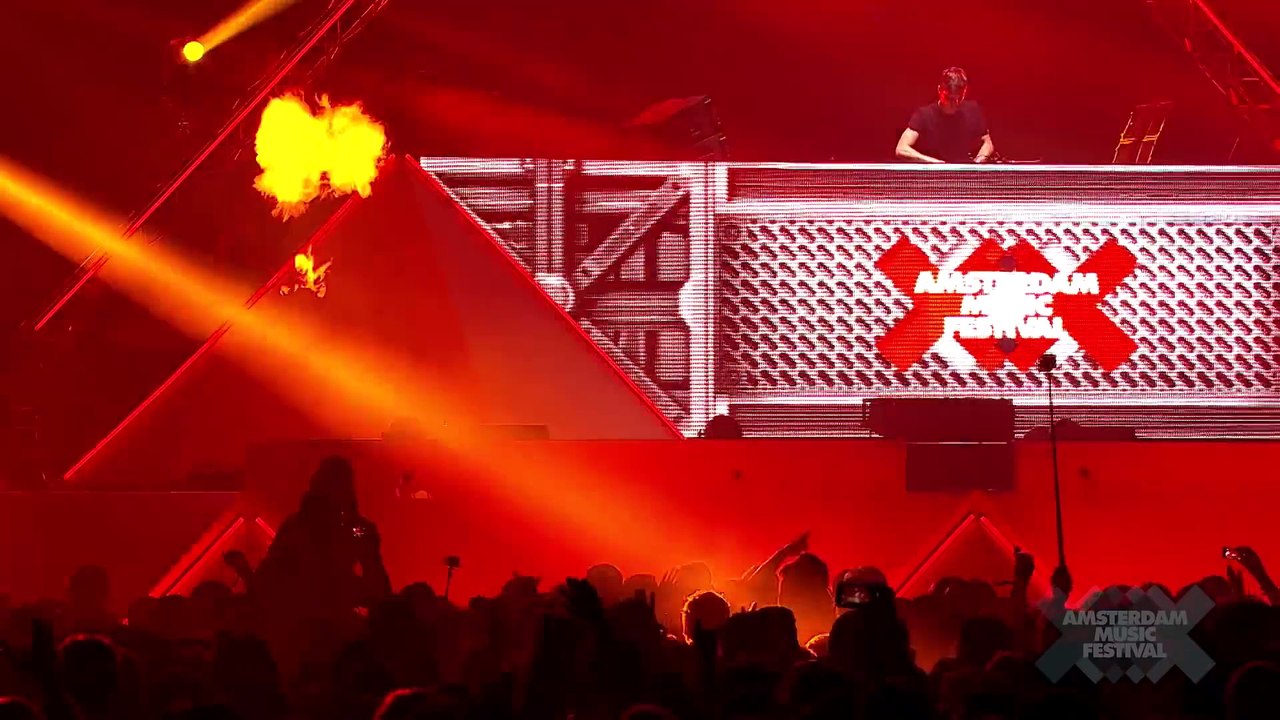 Martin Garrix - Amsterdam Music Festival (2014)_45