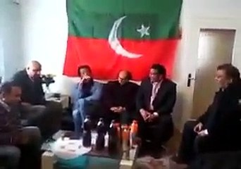 Imran Khan bashing General Raheel Sharif in organizational meeting