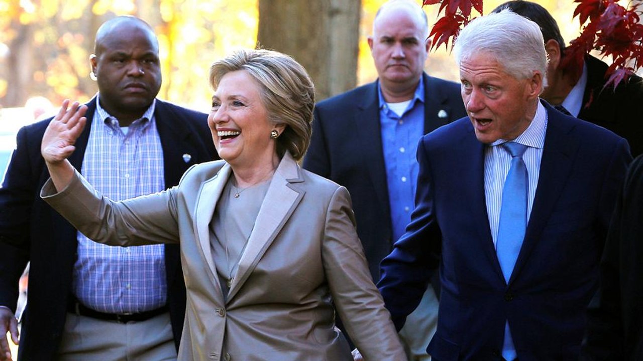 Hillary Clinton oyunu kullandı