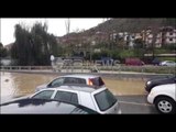 Ora News – Përmbytet, hapet autostrada Tiranë-Durrës pas disa orësh bllokimi
