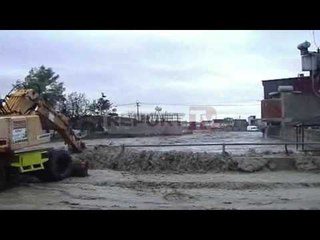 Report TV - Përmbytjet nga shiu, kur uji arrin 1 metër