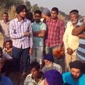 Aap candidate kanwar sandhu protest against ilegel mining