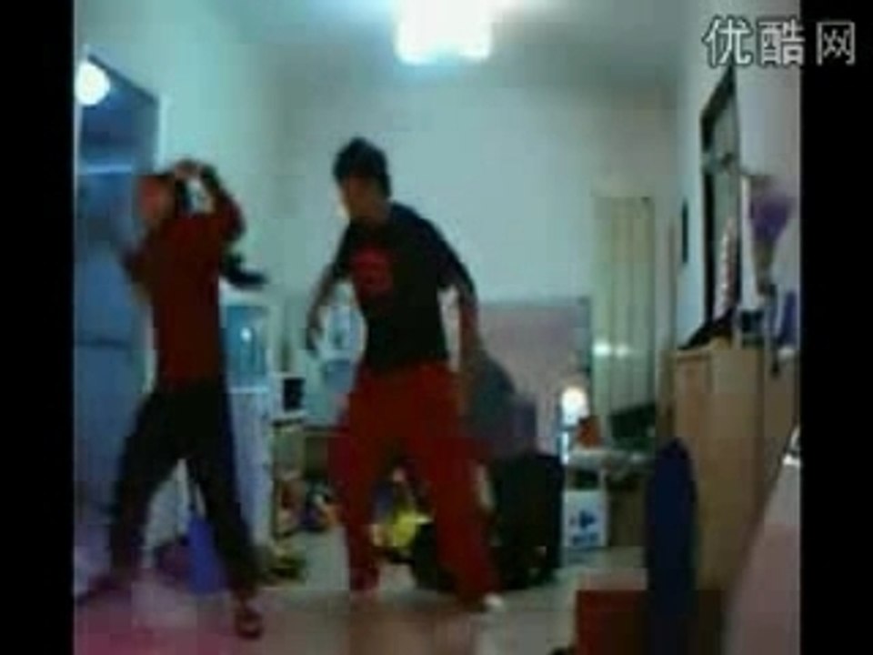 Back Dorm Boys/后舍男生 - 哦咦哦咦啊