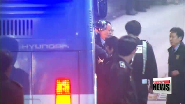 Korean prosecutors raid Samsung Electronics over political scandal