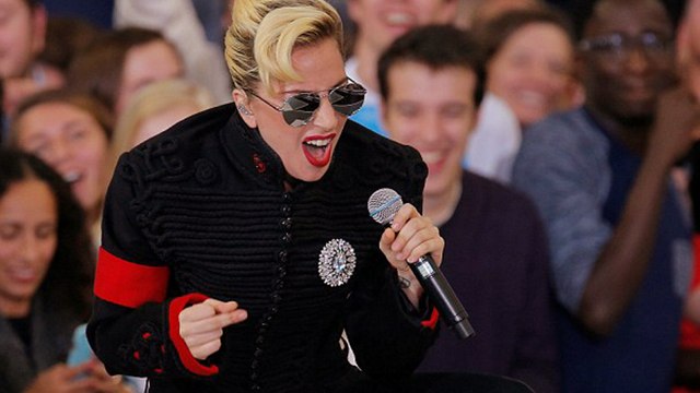 Lady Gaga and Bon Jovi Duet on 'Livin' On A Prayer' at Hillary Clinton Rally