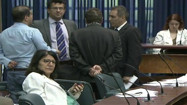 Após 17 audiências, CPI da Merenda avança pouco e frustra estudantes