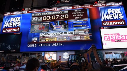 Trump en tête, l'Amérique retient son souffle