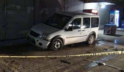 AKP ilçe başkanının işyerine ses bombası atıldı