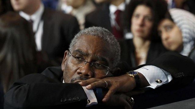 خيبة أمل في صفوف أنصار هيلاري كلينتون بعد فوز دونالد ترامب