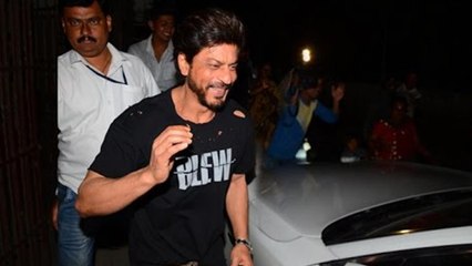 Shah Rukh Khan Spotted In Bandra After Dubbing For Dear Zindagi Movie At A Studio
