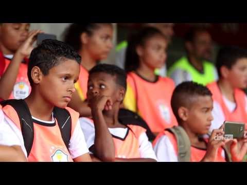 CBF Social leva jovens a treino da Seleção Brasileira em Belo Horizonte