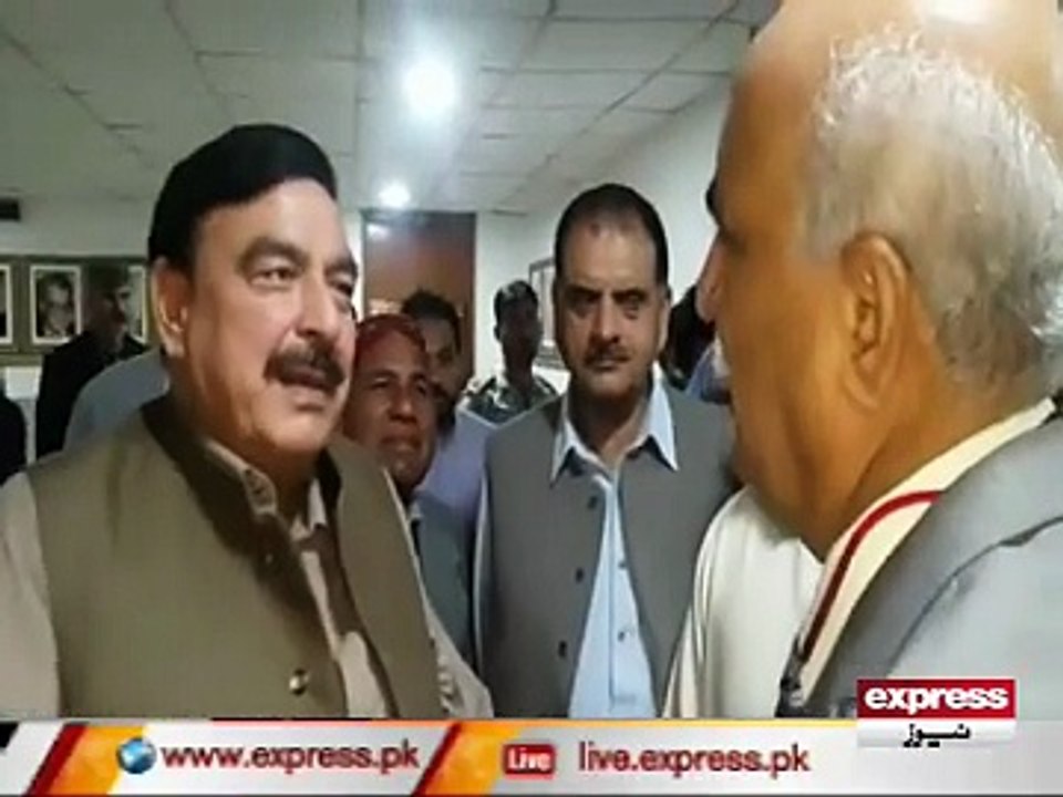 SHEIKH RASHEED TALKING WITH KHURSHEED SHAH