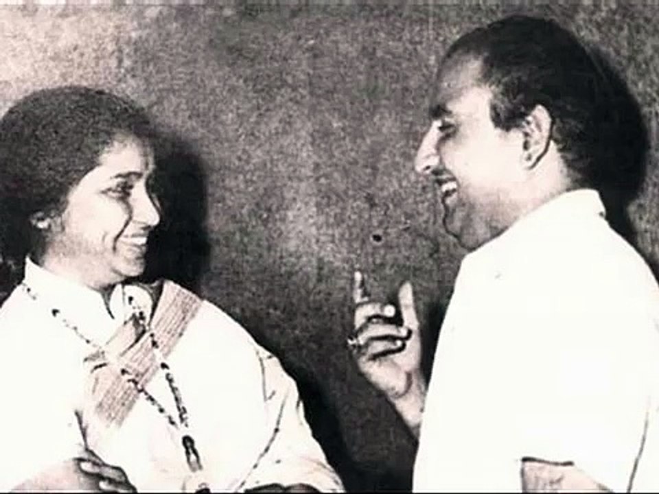 Dekho mehnat se daulat ki yaari (Asha, Muhammad Rafi)