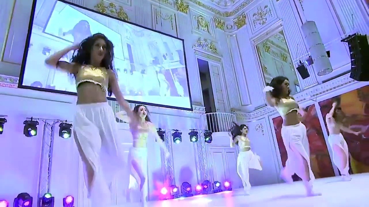 thailand girls dance with Bollywood Item dancing /থাইল্যান্ড মেয়েরা বলিউডের আইটেম গানের সঙ্গে নাচ