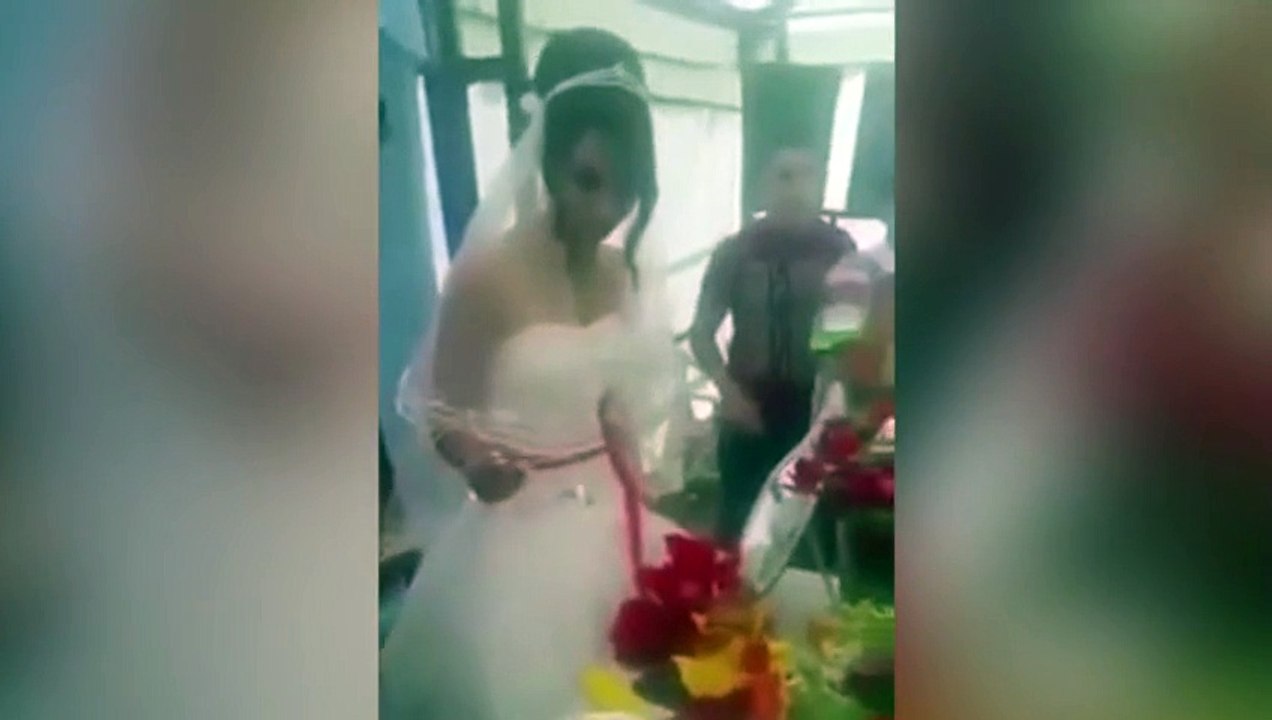 Matrimonio exprés -  ¡Duró lo mismo que la tarta y se pelearon