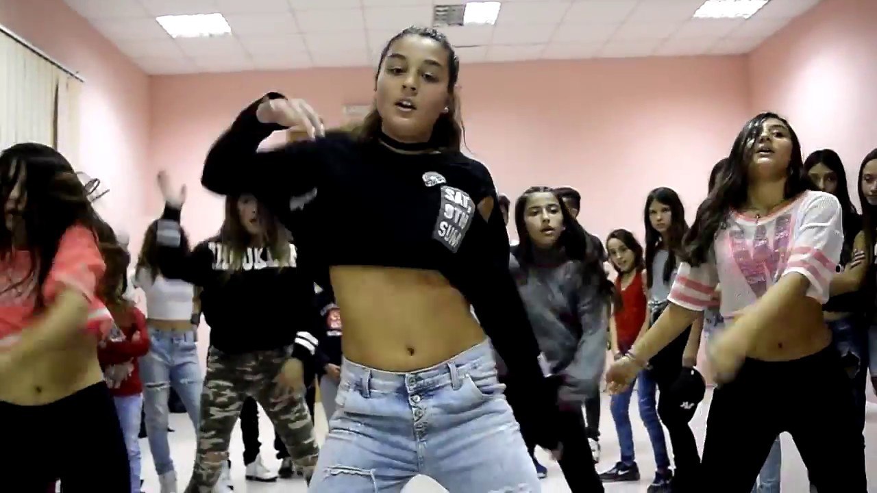 Genta Ismajli ft Muma - Squat Baby (Dance City Stars)