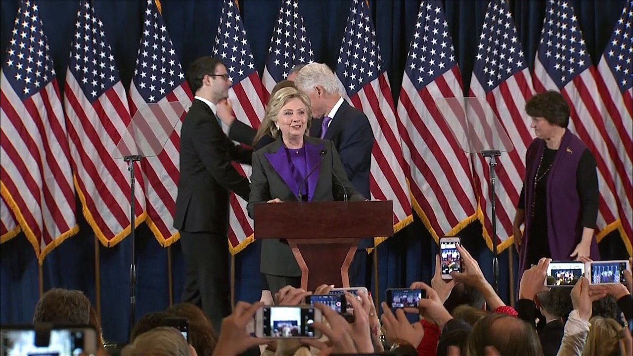 Clinton bietet Trump Zusammenarbeit an