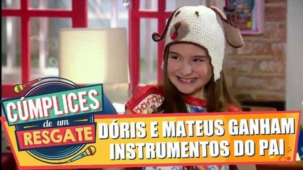 Dóris e Mateus ganham novos instrumentos do pai