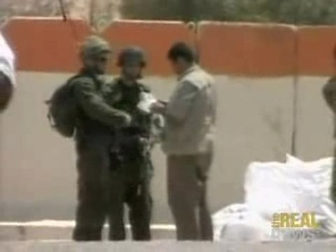 Stranded Palestinians return from Egypt to Gaza