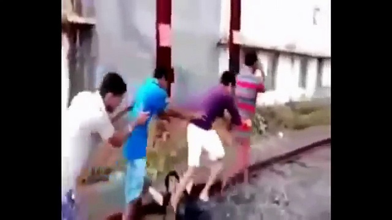 Indian_Funny_Videos_2016_New____It_happens_only_in_india____Whatsapp_Funny_Video