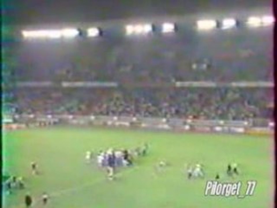 PSG METZ - 91 92 envahissement de terrain par Boulogne