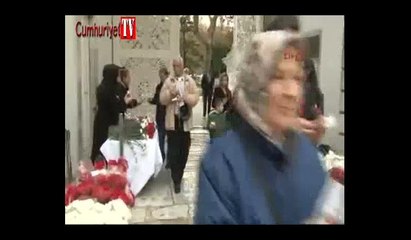 Ulu Önder Atatürk Dolmabahçe'de anıldı