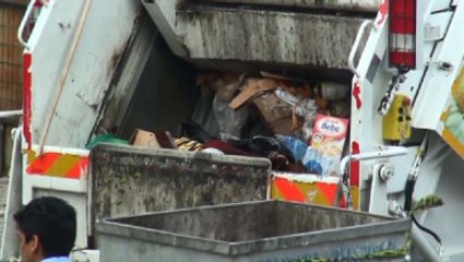 Esenyurt'ta Dehşet! Battaniyeye Sardıkları Cesedi Çöpe Attılar