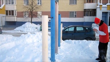 Ouhhh le gros fail, il se met KO tout seul