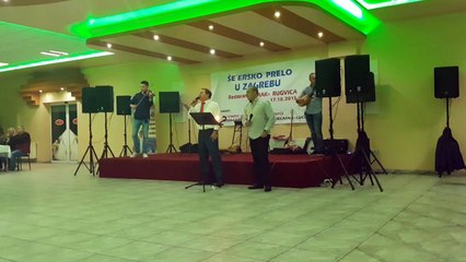 Macak i Petrovic - Nek selo priča