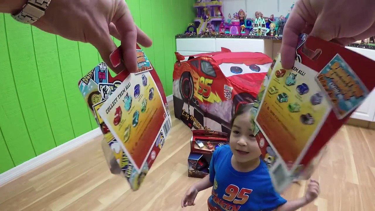 HUGE DISNEY CARS LIGHTNING MCQUEEN SURPRISE TOYS TENT Big Egg Surprise Opening Disney Cars ToyReview-hi-ypB6VDcg