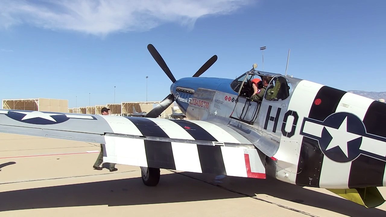 Old Propeller Planes Vs Modern Fighter Jets  P-51, P-47 Fly Next to F-22, F-35 Aircraft (1)