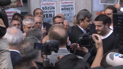 Video herunterladen: Kılıçdaroğlu Cumhuriyet Gazetesi Ziyareti Sonrası Açıklama Yaptı