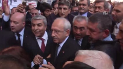 Kılıçdaroğlu, Cumhuriyet Gazetesini Ziyaret Etti