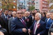 Törende Kriz! CHP'nin Çelengi Kaldırıldı, Ortalık Karıştı: 2 Gözaltı