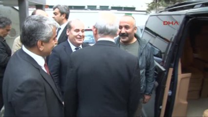 Kılıçdaroğlu, Serseri Kurşunun Felç Ettiği Lise Öğrencisi Ahmet Emre'yi Ziyaret Etti