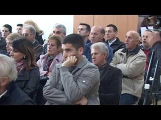 Ribotohet vepra ''Talush Efendia'' e Zekeria Rexhës-Lajme.mpg - Lajme