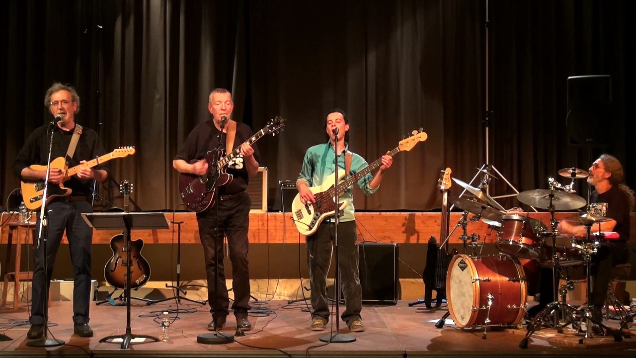 Azay sur Cher Extrait du Concert   Crossroads 5 Nov 2016