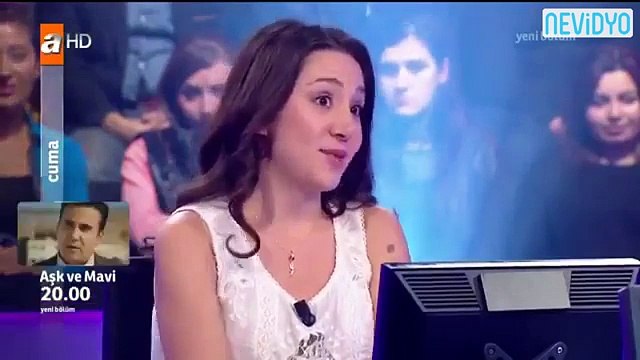 Heyecanlanınca gülen yarışmacı stüdyoyu kahkahaya boğdu