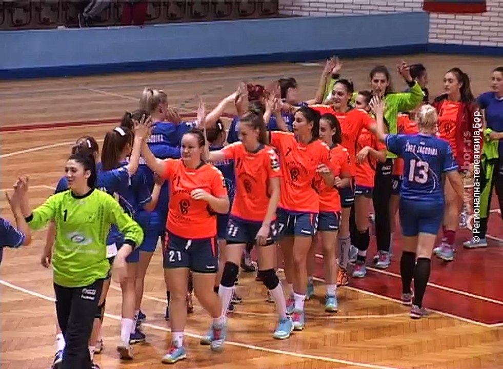 Emilija Veljković u seniorskoj rukometnoj reprezentaciji Srbije, 10. novembar 2016. (RTV Bor)