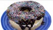 HOW TO MAKE A GIANT DONUT CAKE