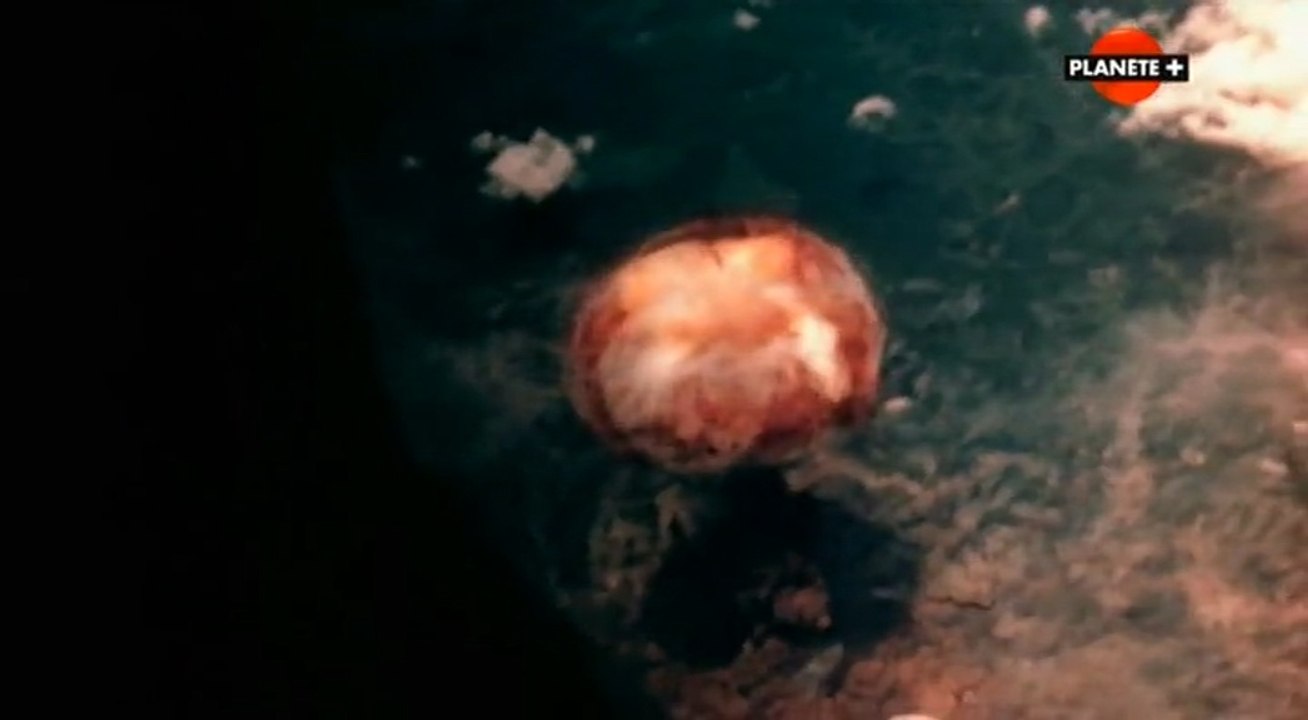 Une autre histoire de l'Amérique - La bombe atomique (3/10)