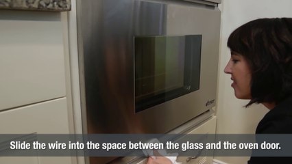La vraie façon de nettoyer entre les deux vitres du four... Vous ne le saviez pas encore?
