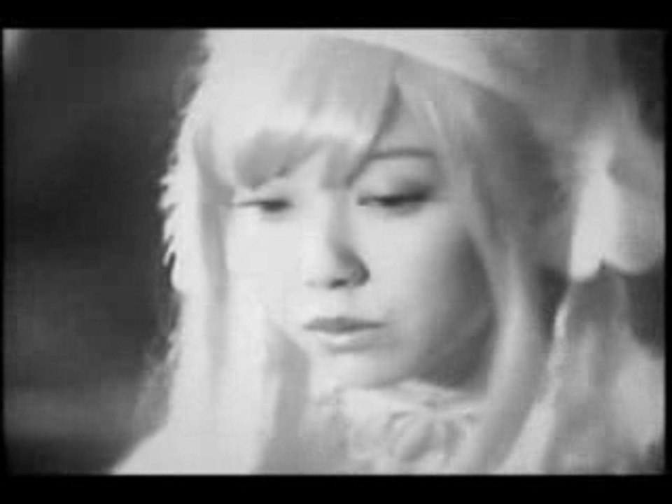 Kana Moon - Momo