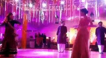 Bollywood mashup mehndi dance (Chennai Express-1234 , disco deewane and Dhating)