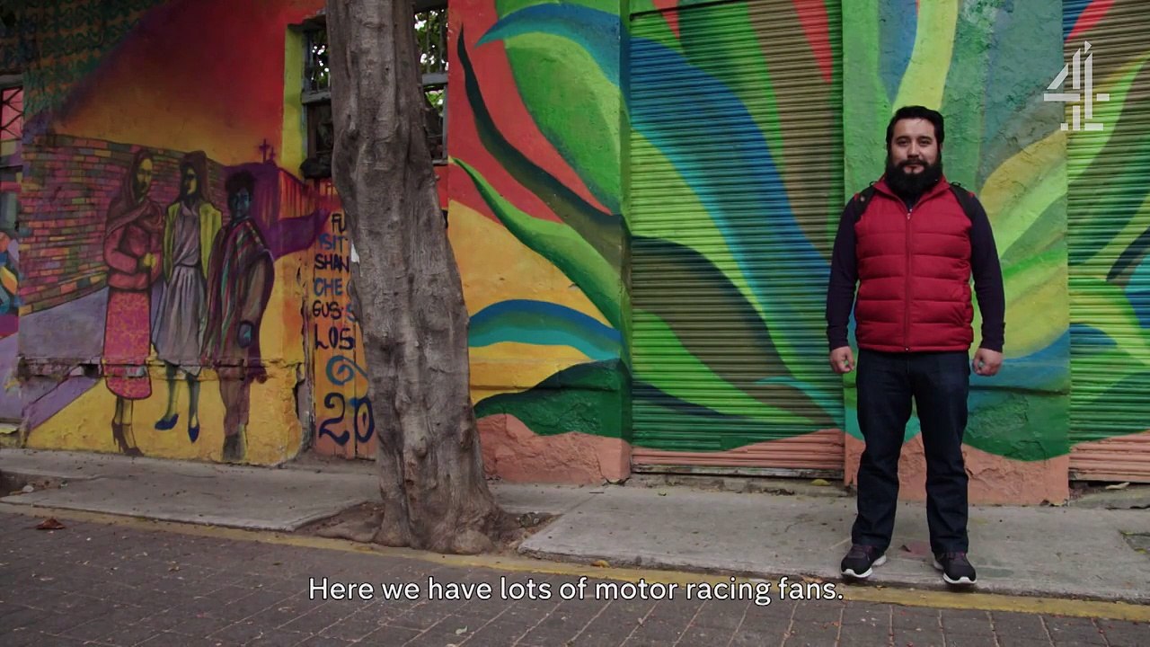 C4F1: He who is a rooster will sing anywhere - Mexican Fans (2016 Mexico Grand Prix)