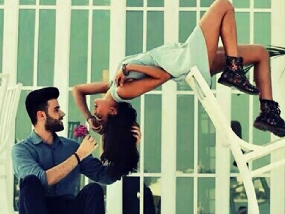 Forget Online Dating! 5 Surefire Ways To Snag The Perfect Guy!