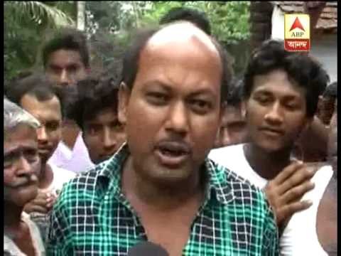 Depositors agitate against a Saradha group agent at Domjur