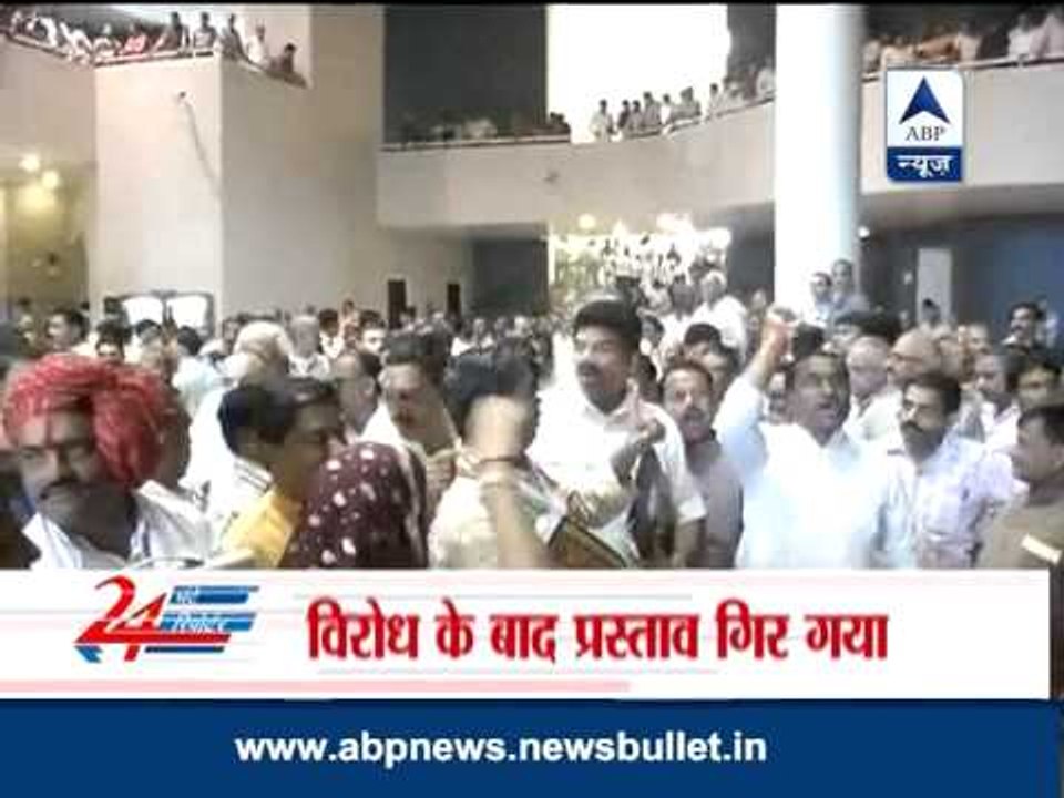 Senior Congress MLA flays Digvijay, joins BJP